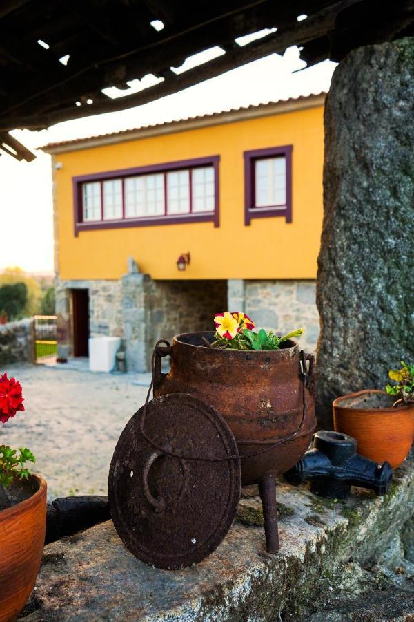 Casa Do Ribeiro Guest House Lago  Eksteriør bilde